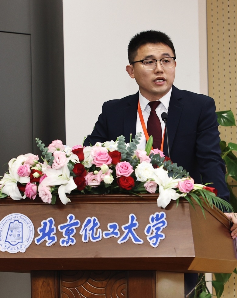 江志英